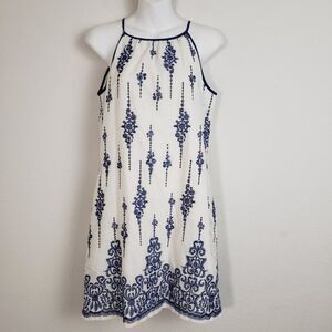 Taylor Shift Dress 4 White Blue Floral Embroidered Boho Beachy Lightwieght Woven